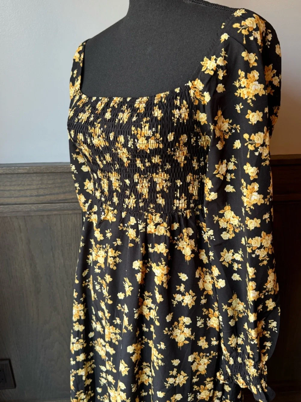 Black and Yellow Floral Long Sleeve Smocked Midi Dress XS NWOT - Picture 2 of 5